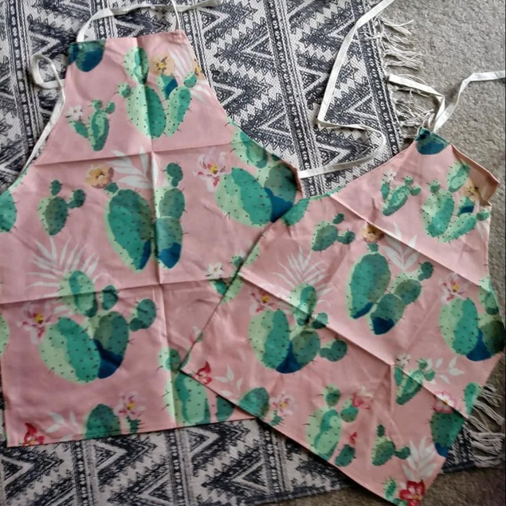 Mommy and Me apron sets